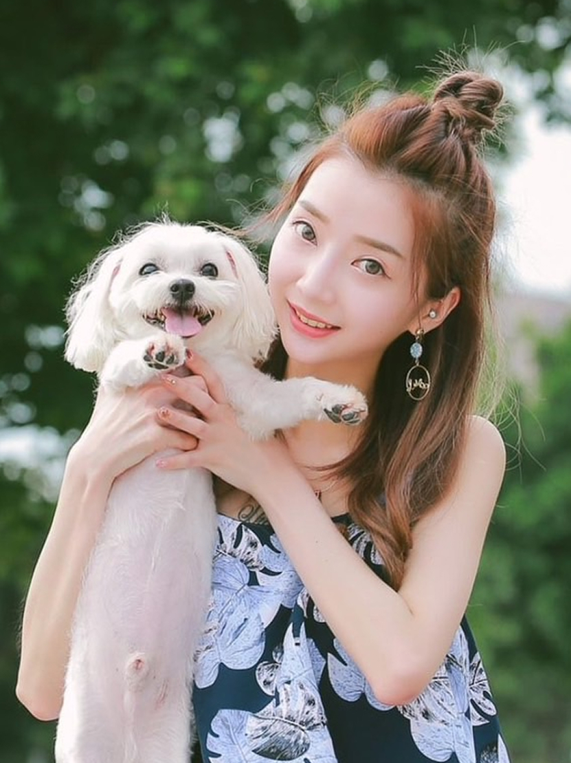 ALLIES HAIR 台北板橋質感髮廊 「 ALLIES 」一詞貫穿我們的品牌精神，代表著千變萬化，不斷調整和創新，持之以恆的優化，成為更好的自己。剪髮、燙髮、染髮、護髮、頭皮、接髮、縮毛矯正、髮根燙、哥德式